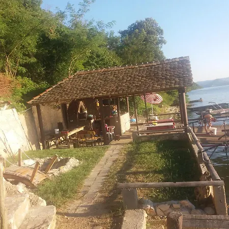 Ljubicine Kolibe Chalet *