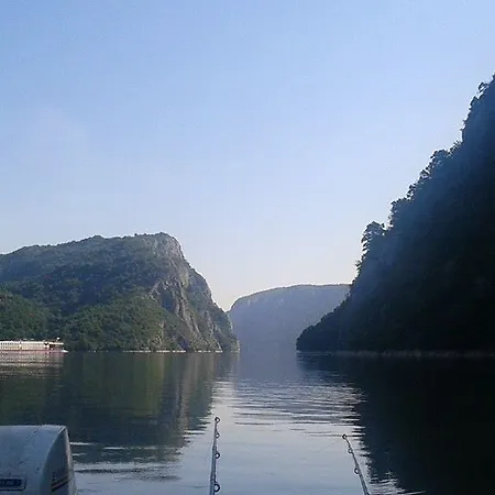 Ljubicine Kolibe
